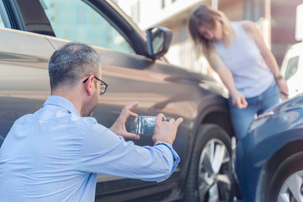 Professional Commercial Auto Insurance technician working in Oak Grove, MN